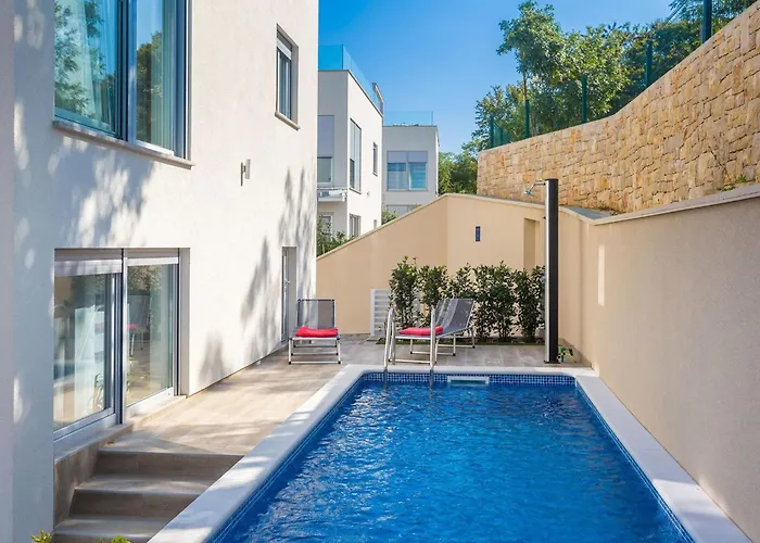 Olive Nika Mit Privatem Pool By Interhome Holiday home Malinska
