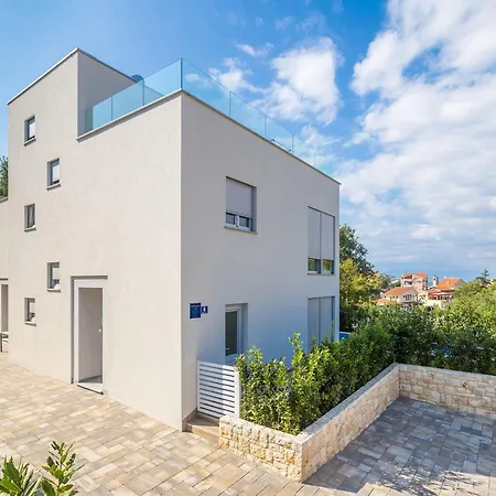 Olive Nika Mit Privatem Pool By Interhome Prázdninový dům Malinska